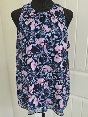 Vince Camuto Navy Floral Sleeveless Top, Size Medium